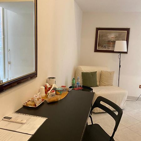 B＆B ラ レジデンツァ ナポリ Bed & Breakfast エクステリア 写真