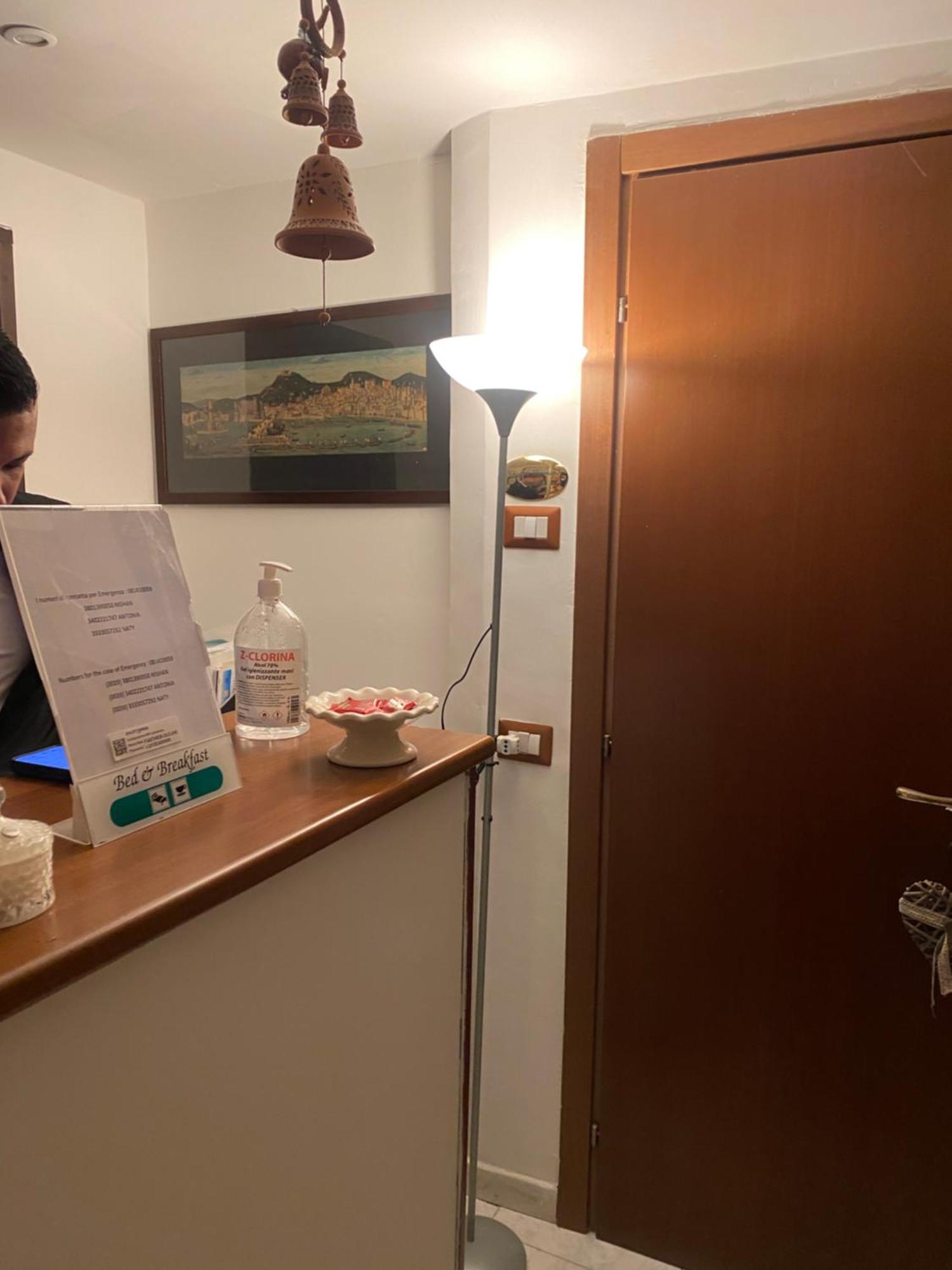 B＆B ラ レジデンツァ ナポリ Bed & Breakfast エクステリア 写真